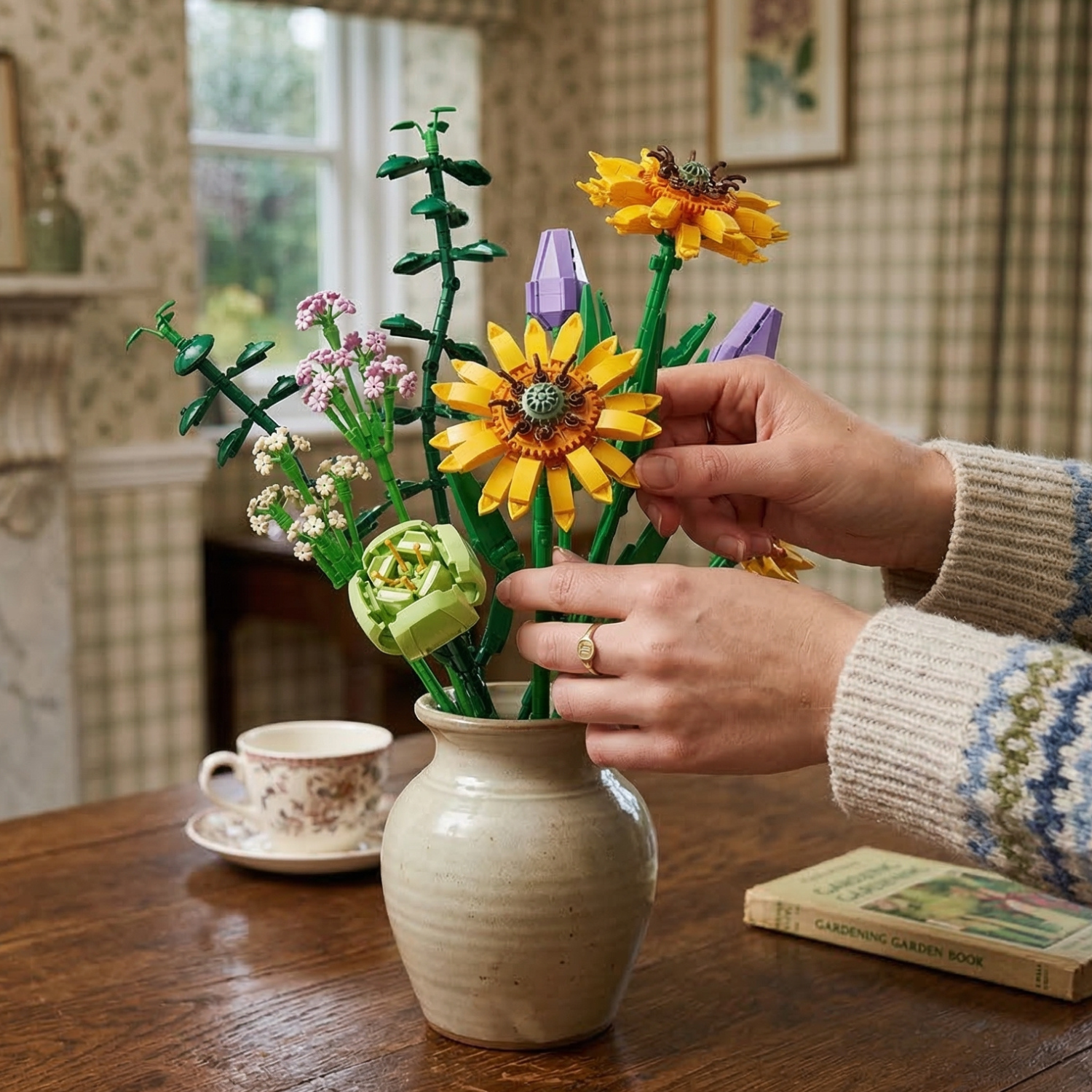 A completed Mavirea building block flower arrangement featuring sunflowers and lavender blooms in a light ceramic vase, serving as an elegant and everlasting interior accent.