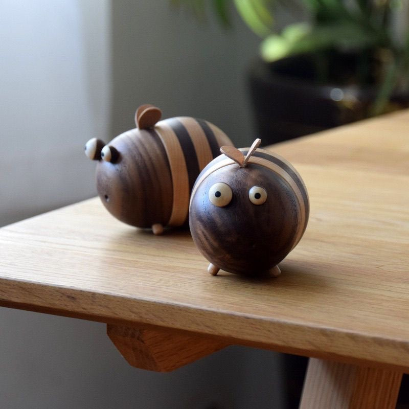 Little Bee Toothpick Box